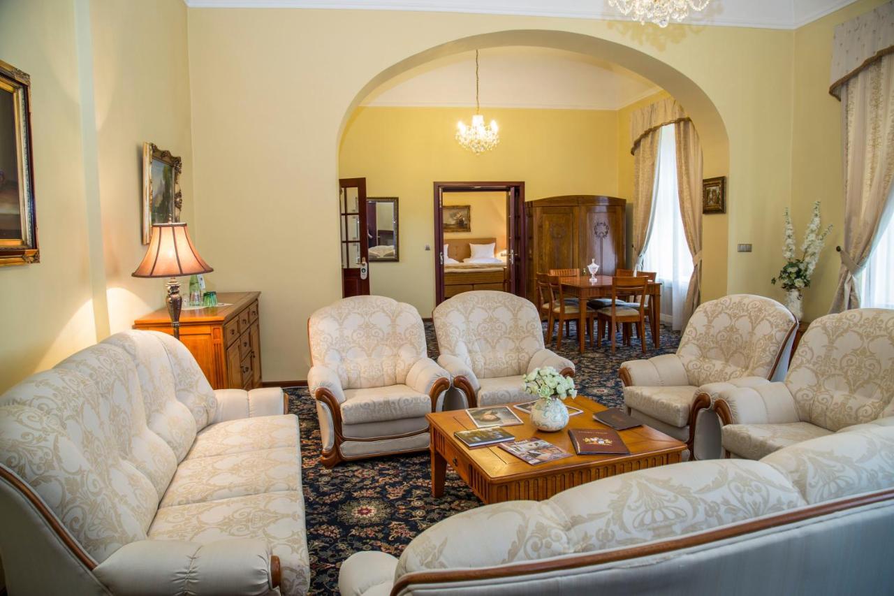 Chateau Zbiroh Екстериор снимка