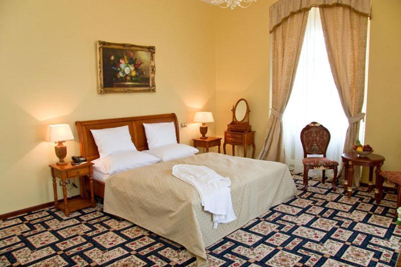 Chateau Zbiroh Екстериор снимка