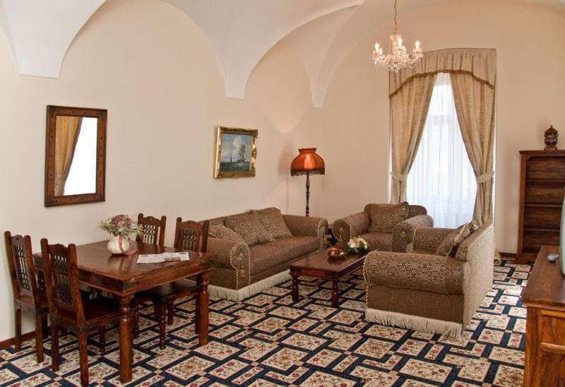 Chateau Zbiroh Стая снимка